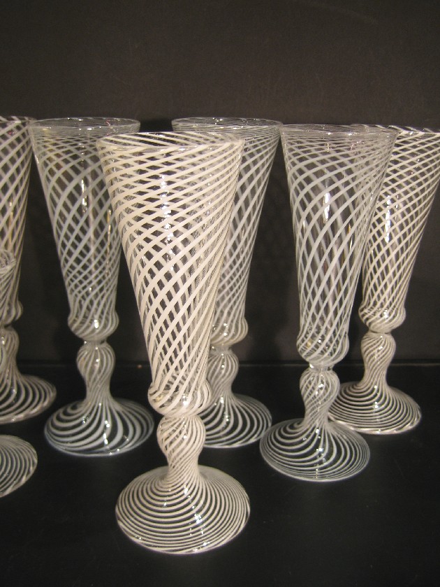 9 flutes à champagne Cristal filigrane blanc.1850 Clichy Cristal